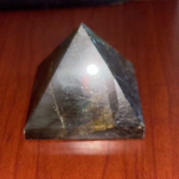 Natural Labradorite Stone Pyramid Crystal - Picture 6 of 9